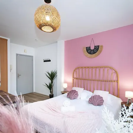 Nouveau - Le Cityscape - Petite Venise *